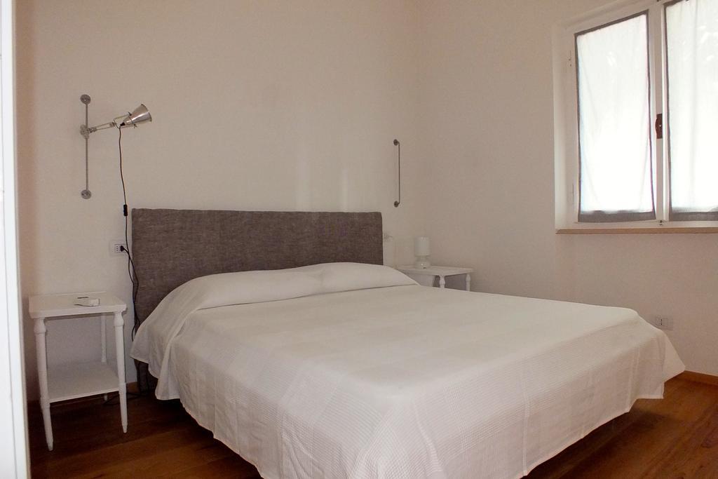 Villa Montecristo Marina di Campo Szoba fotó