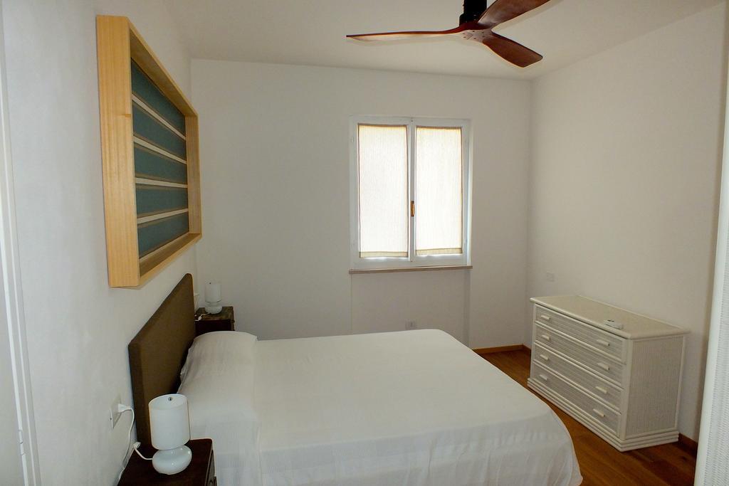Villa Montecristo Marina di Campo Szoba fotó